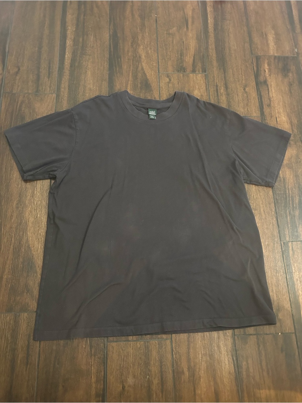 Wild Fable Women’s Short Sleeve Oversized Tee. Dark Gray